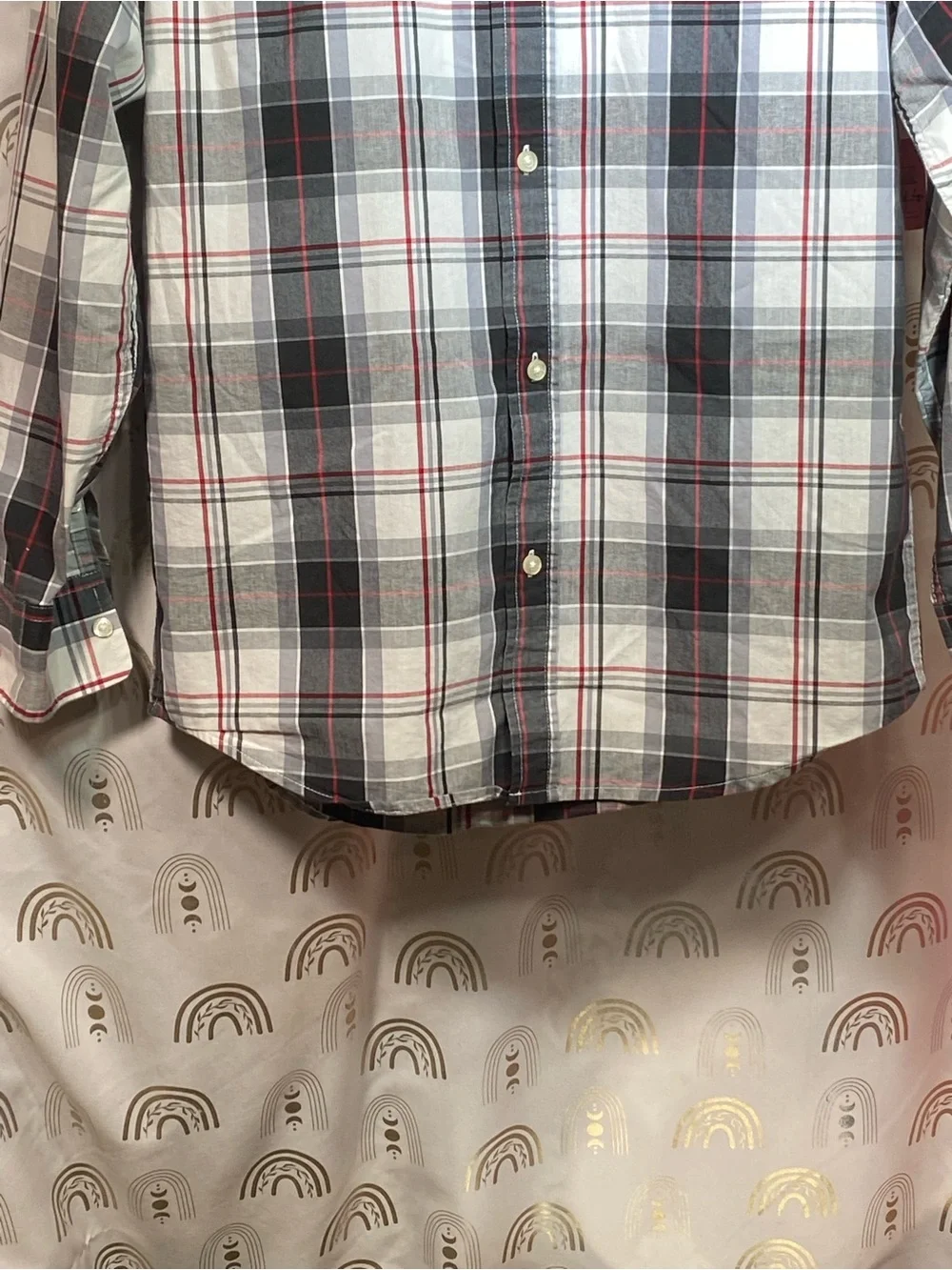 Chaps Men’s Gray, White & Red Plaid Button-Down Shirt